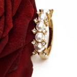 Load image into Gallery viewer, Ring 'Five Pearls of Grace'