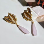 Load image into Gallery viewer, Earrings &#39;Leaf Drops&#39;, pink
