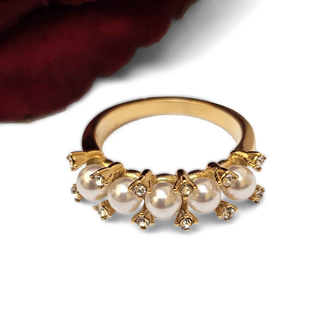 Ring 'Five Pearls of Grace'
