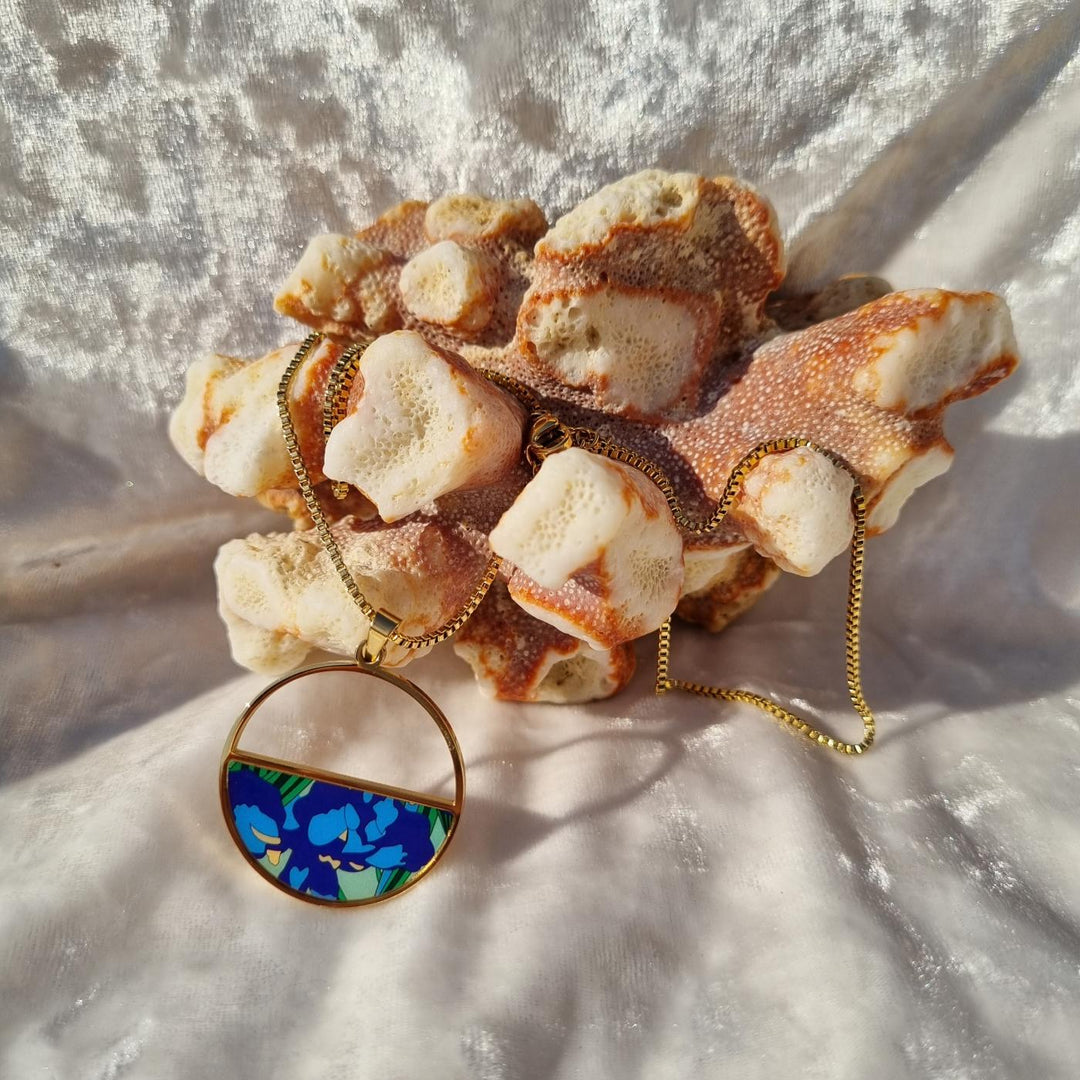 Half Fill Necklace 'Irises'
