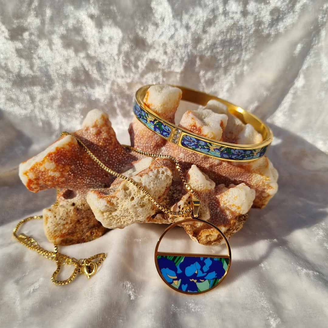 Half Fill Necklace 'Irises'