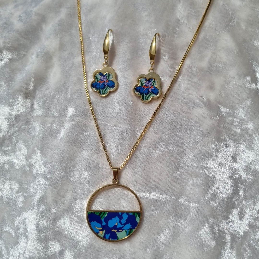 Flower Hook Earrings ‘Irises’